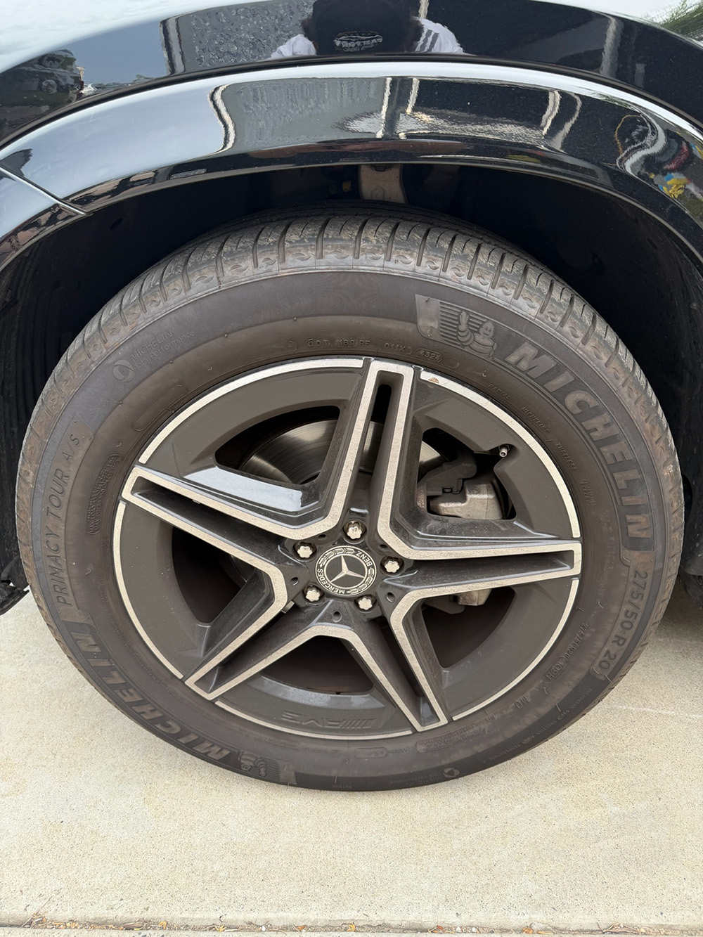 Michelin tire and Mercedes AMG wheel finished with a ceramic coating